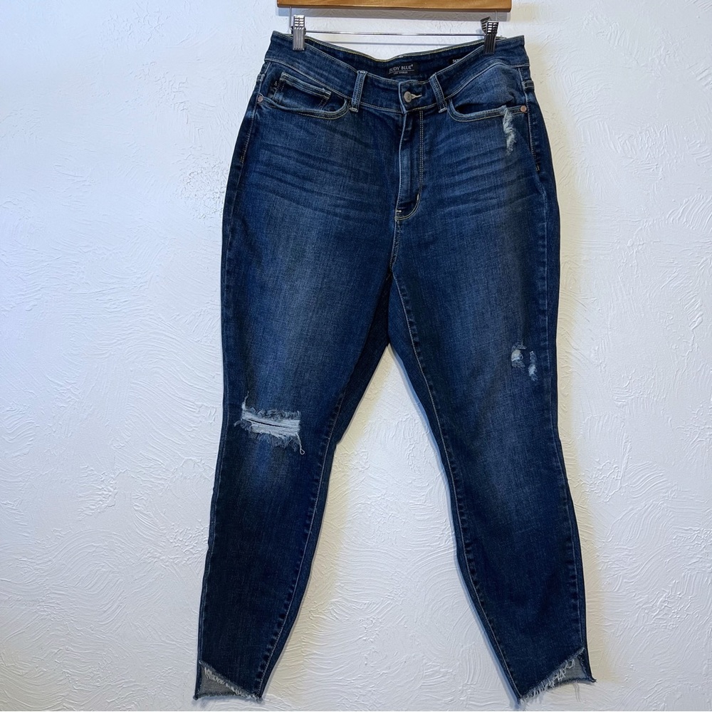 Judy Blue Amelia High Rise Slanted Fray Hem Skinny size 14W